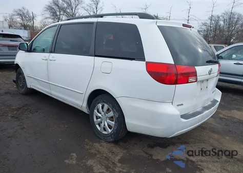 2005 Toyota Sienna Le z USA, uszkodzony, nr VIN 5TDZA23C75S279330